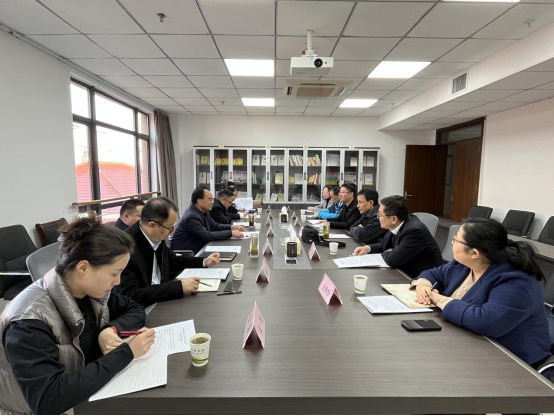 安徽省糧食和物資儲(chǔ)備局、中國農(nóng)業(yè)發(fā)展銀行安徽省分行赴淮糧集團(tuán)考察調(diào)研秋糧收儲(chǔ)工作